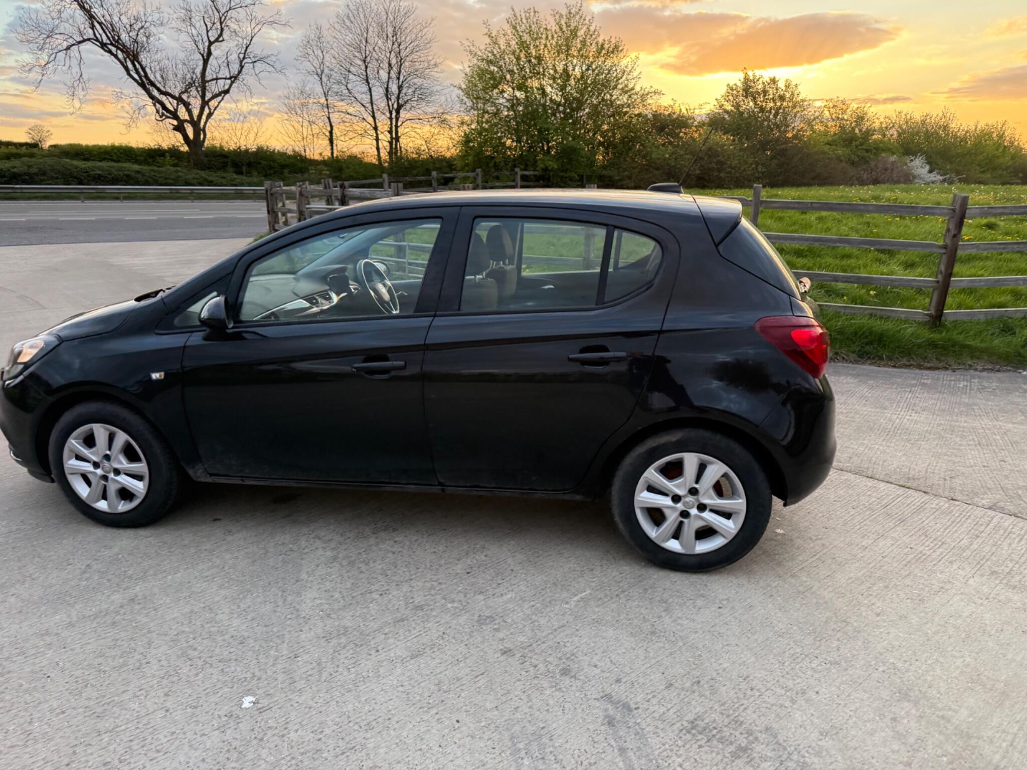 Vauxhall Corsa 1.4i Design Euro 6 (s/s) 5dr — photo 74 of 104